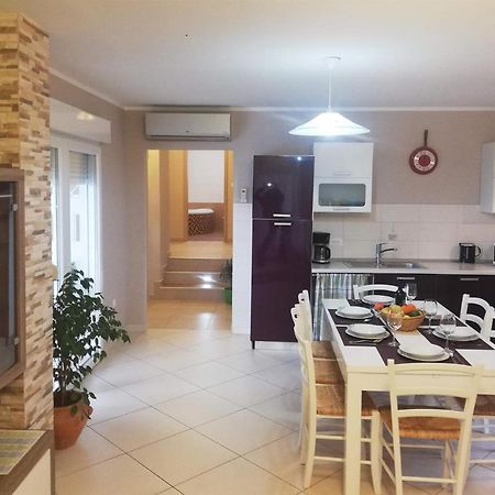 Holiday Home Tanja Pula Luaran gambar